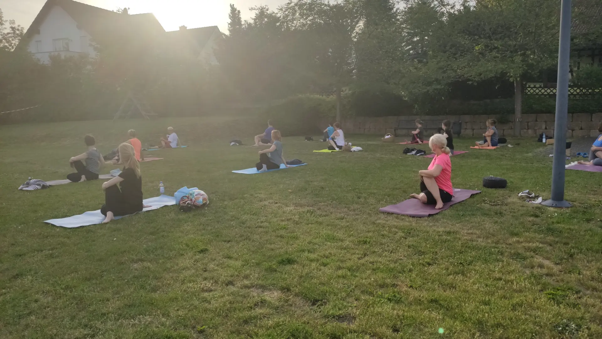 Yoga im Freien